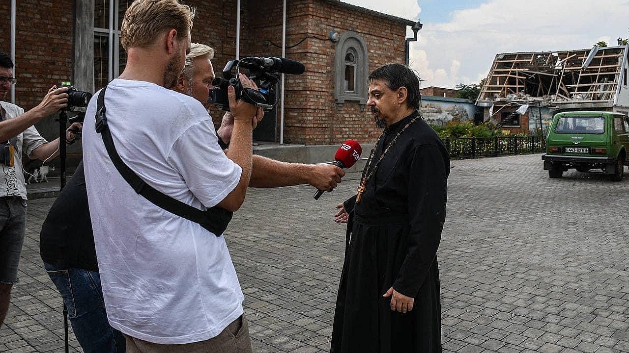 Unravel detaljeret Krympe TV 2-korrespondent er tilbage for at rapportere fra krigen i Ukraine | TV  SYD