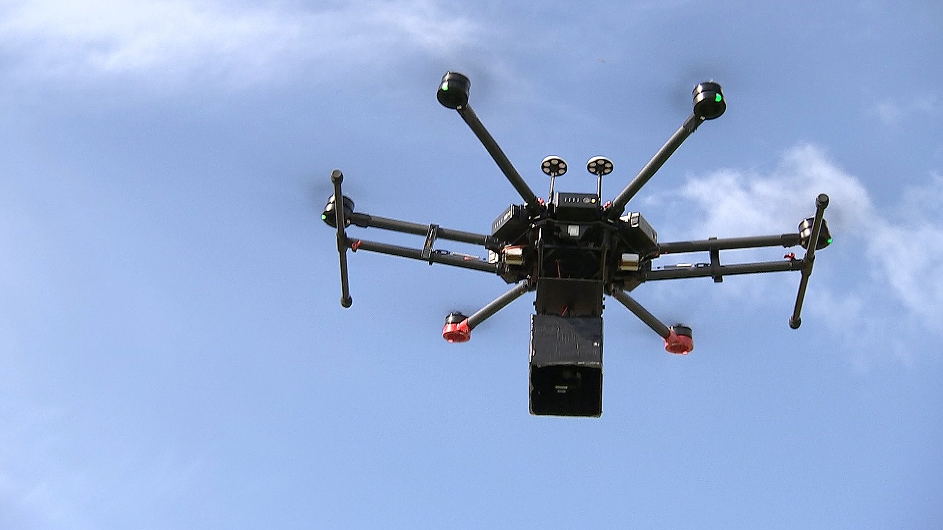 droner generet borgere: Sådan reglerne, du opdager en drone over din have | TV SYD
