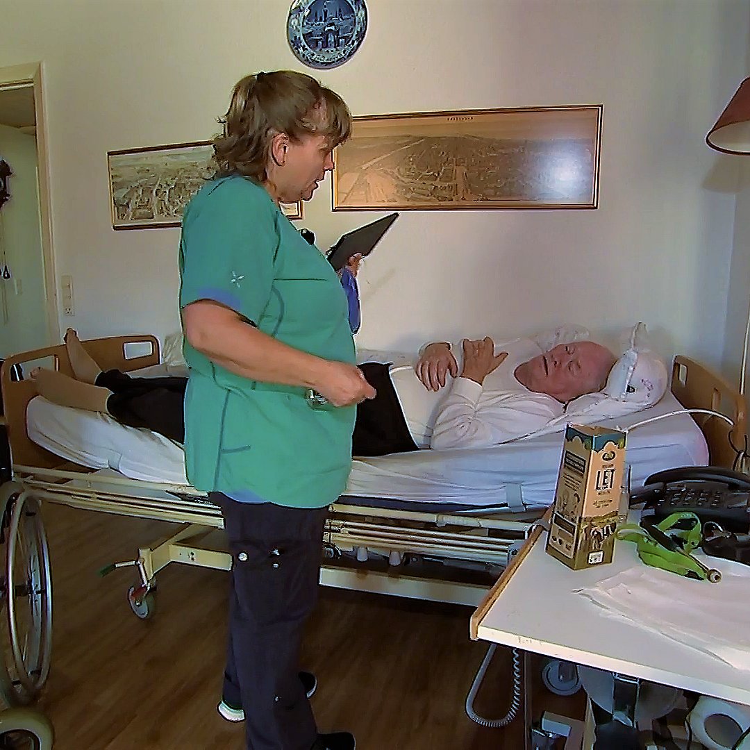 Ældreplejen mangler akut hænder - i Aabenraa Kommune har de fundet løsning, den koster SYD