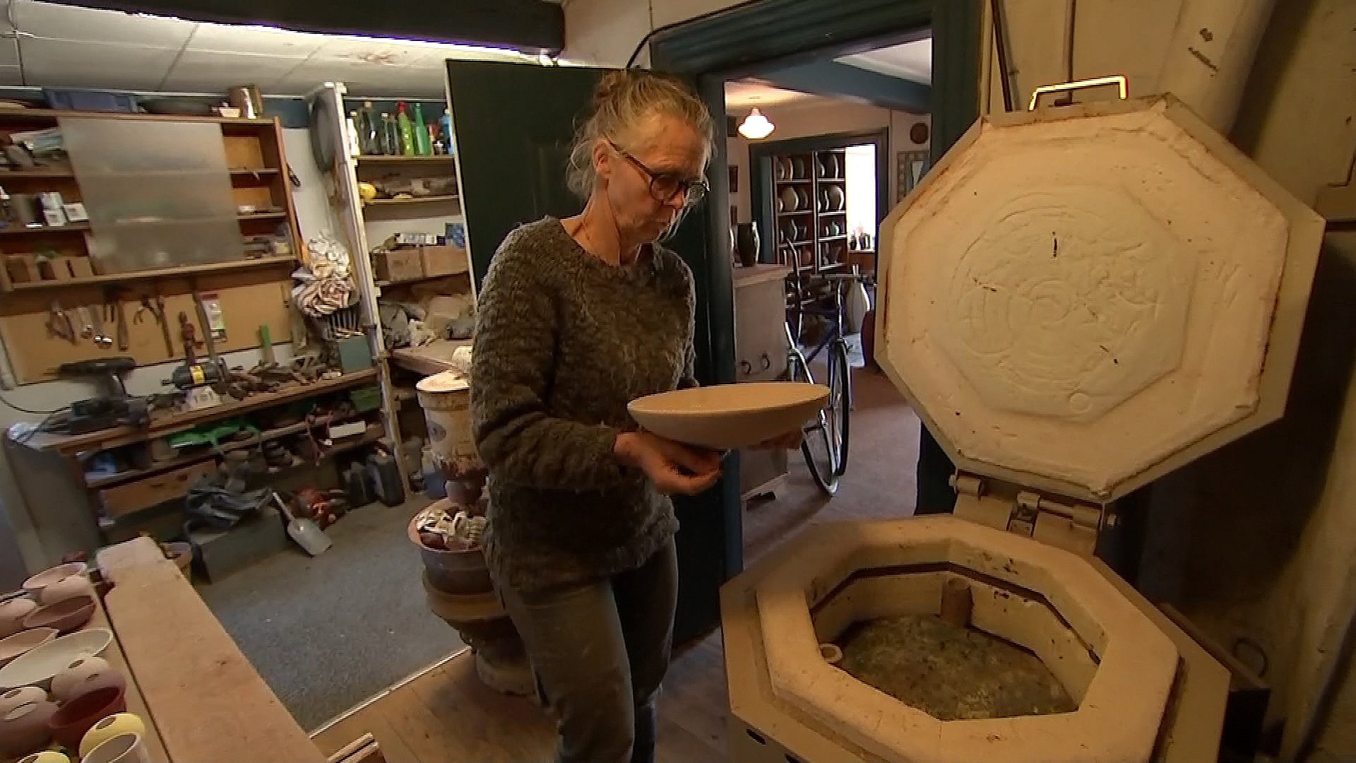 specielt greb omgivet Keramik er hot - og du behøver ikke din egen ovn for at komme i gang | TV  SYD