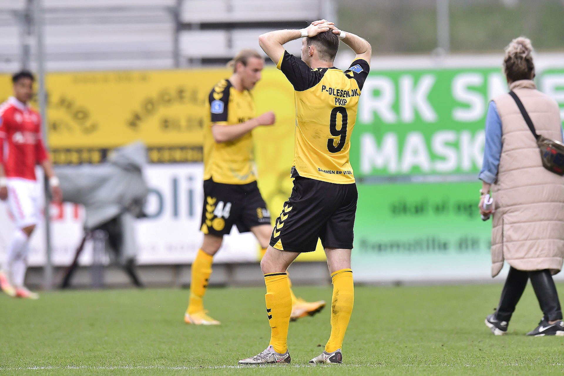 teknisk Reorganisere akavet AC Horsens smider 3-0-føring og rykker ud af Superligaen | TV SYD