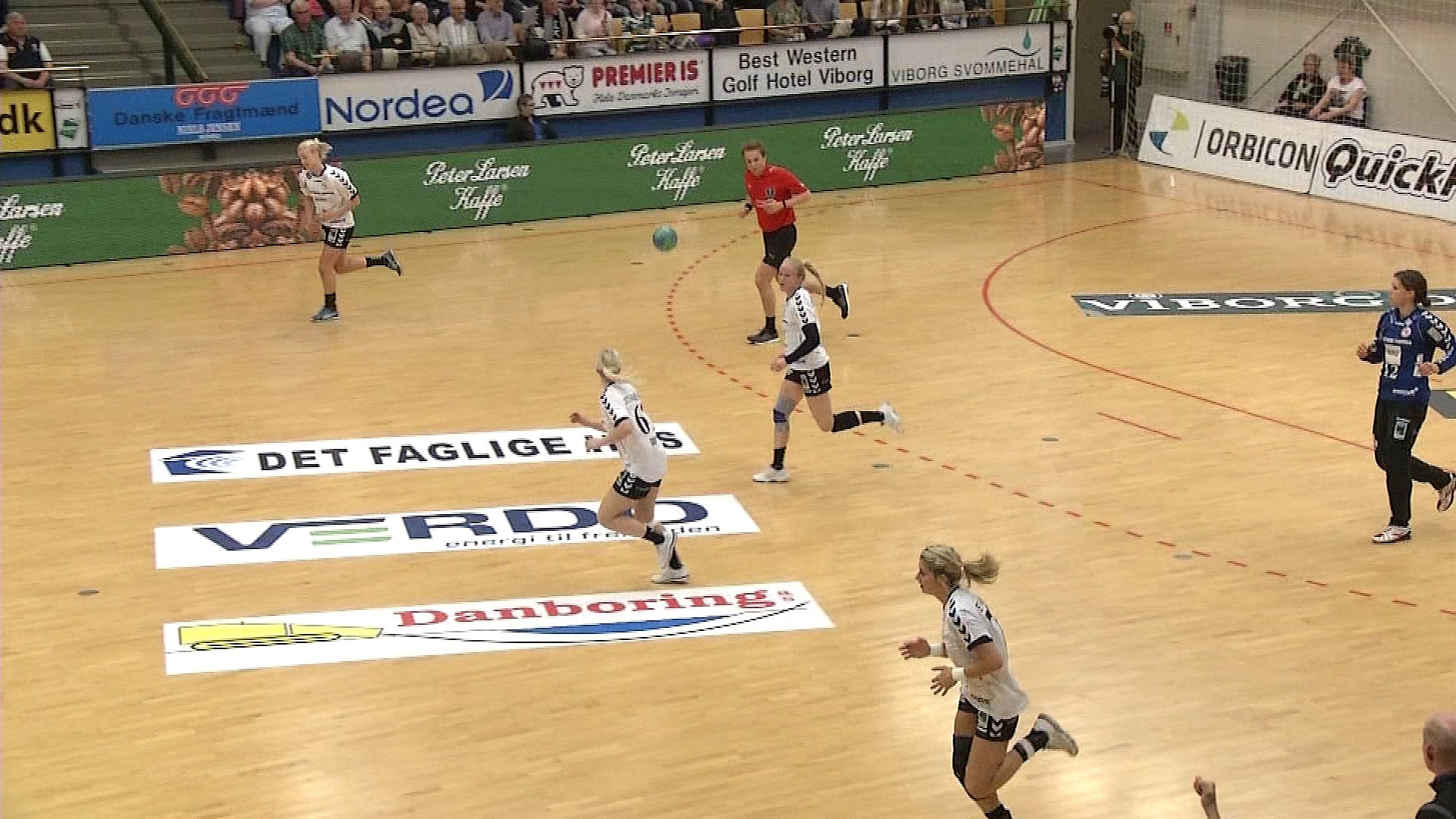 Team Esbjerg tæt på semifinaler og medaljekamp TV SYD