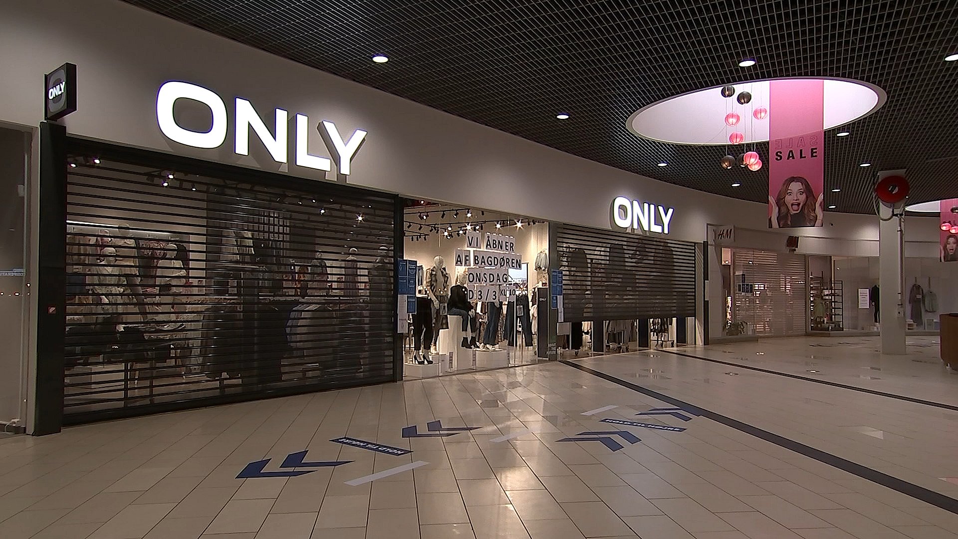 Butikker i storcenter ruller den løber til bagdøren for at kunder ind | TV SYD