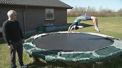 Trampolin-skader stiger i takt med | TV SYD